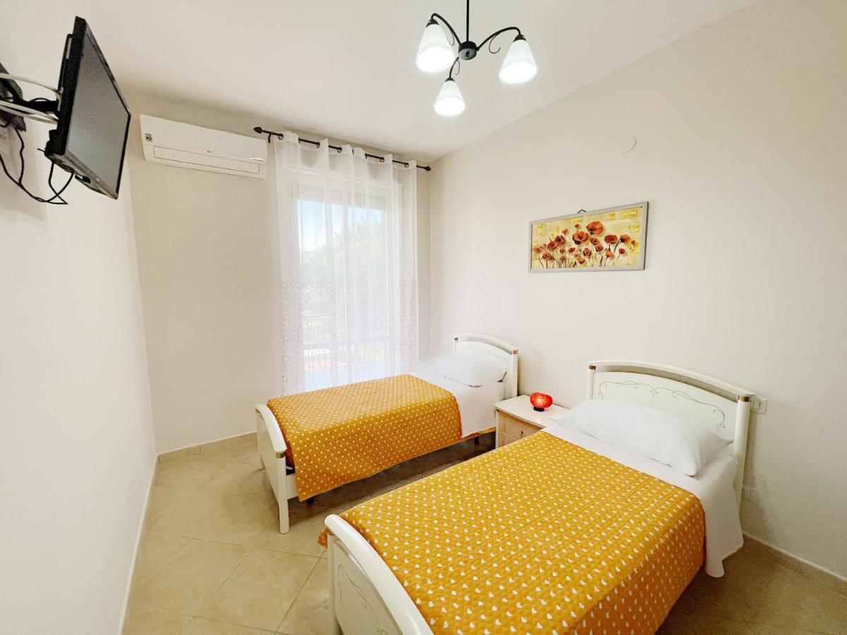 Flavia Apartment กาสเตลลัมมาเร ดิ สตาเบีย ภายนอก รูปภาพ