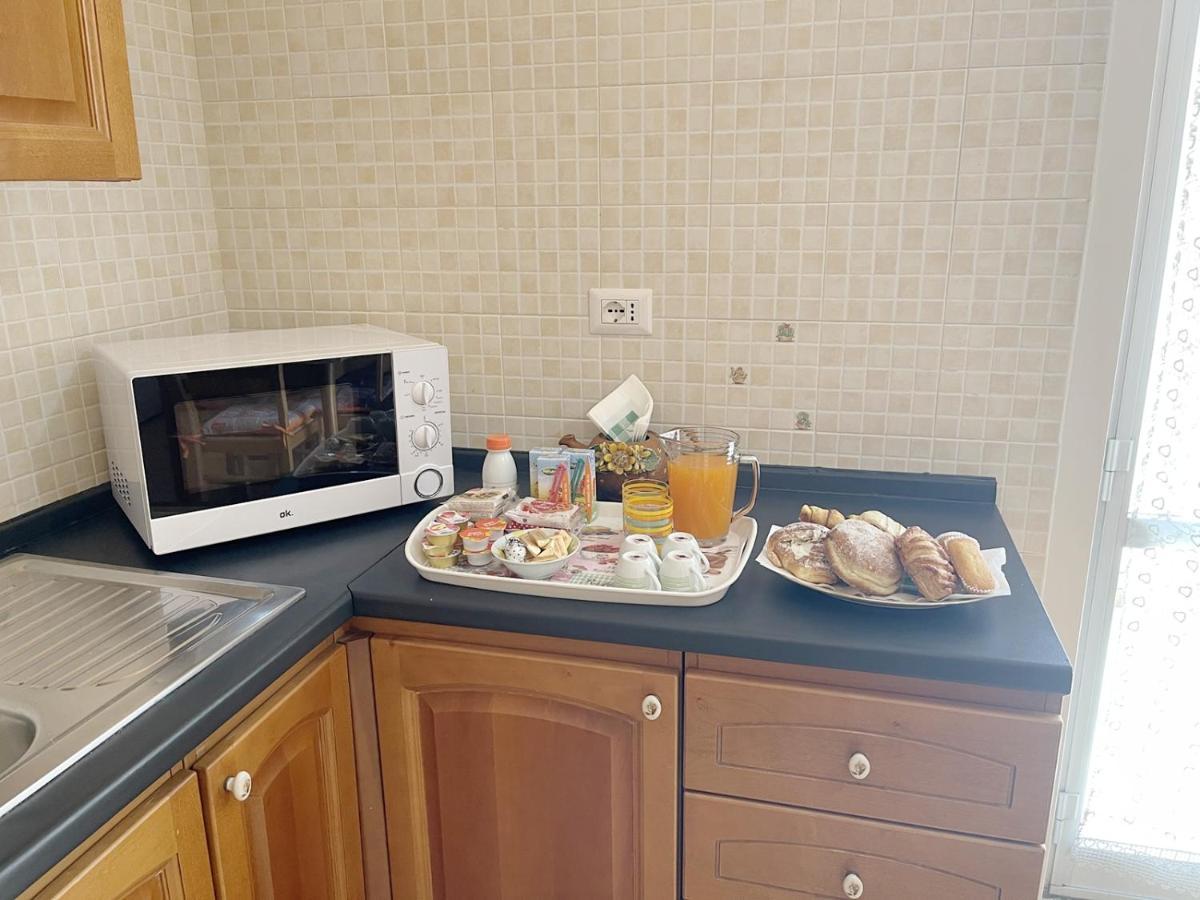 Flavia Apartment กาสเตลลัมมาเร ดิ สตาเบีย ภายนอก รูปภาพ